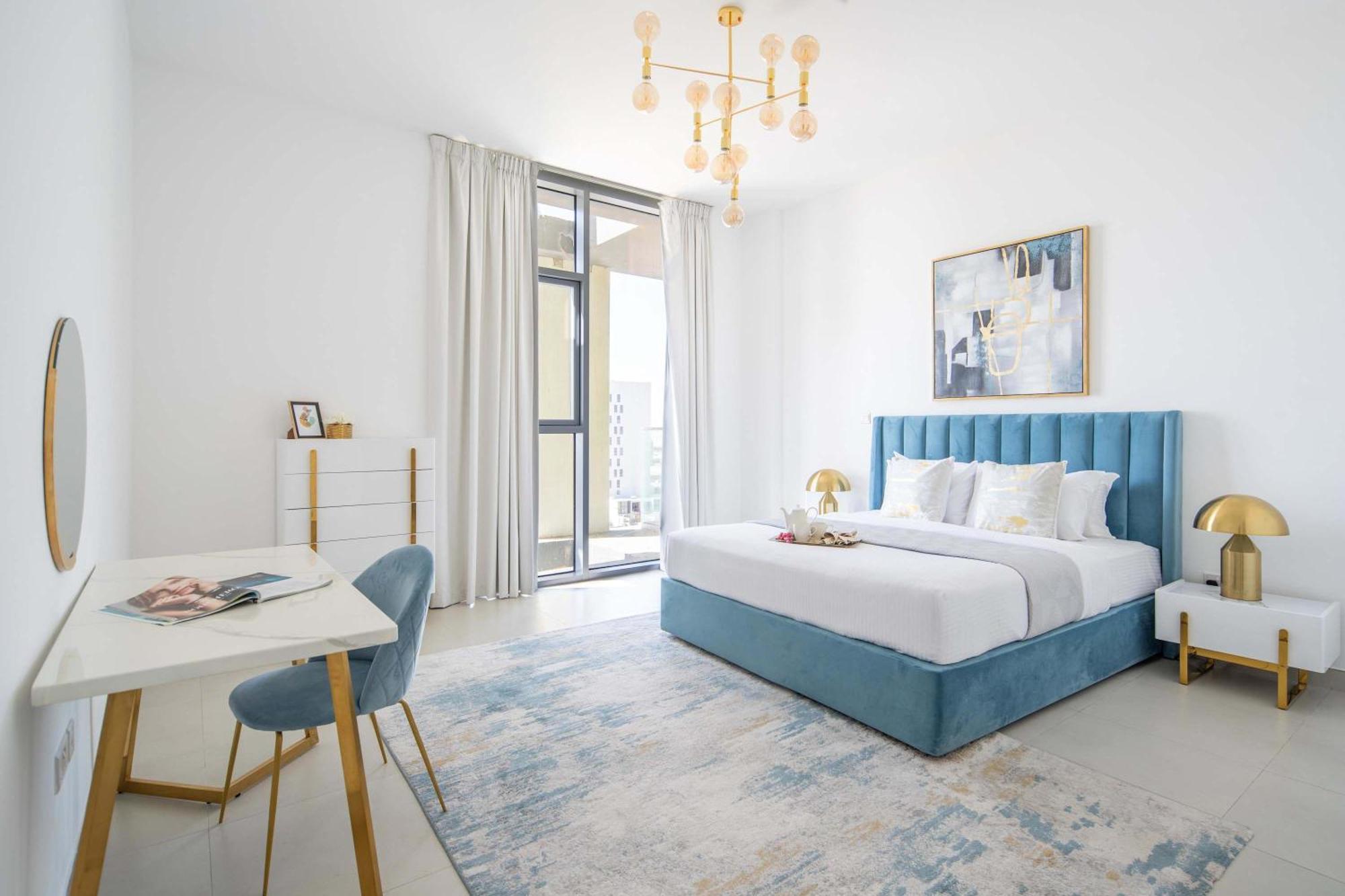 Frank Porter - The Pulse Residences Apartment Dubai