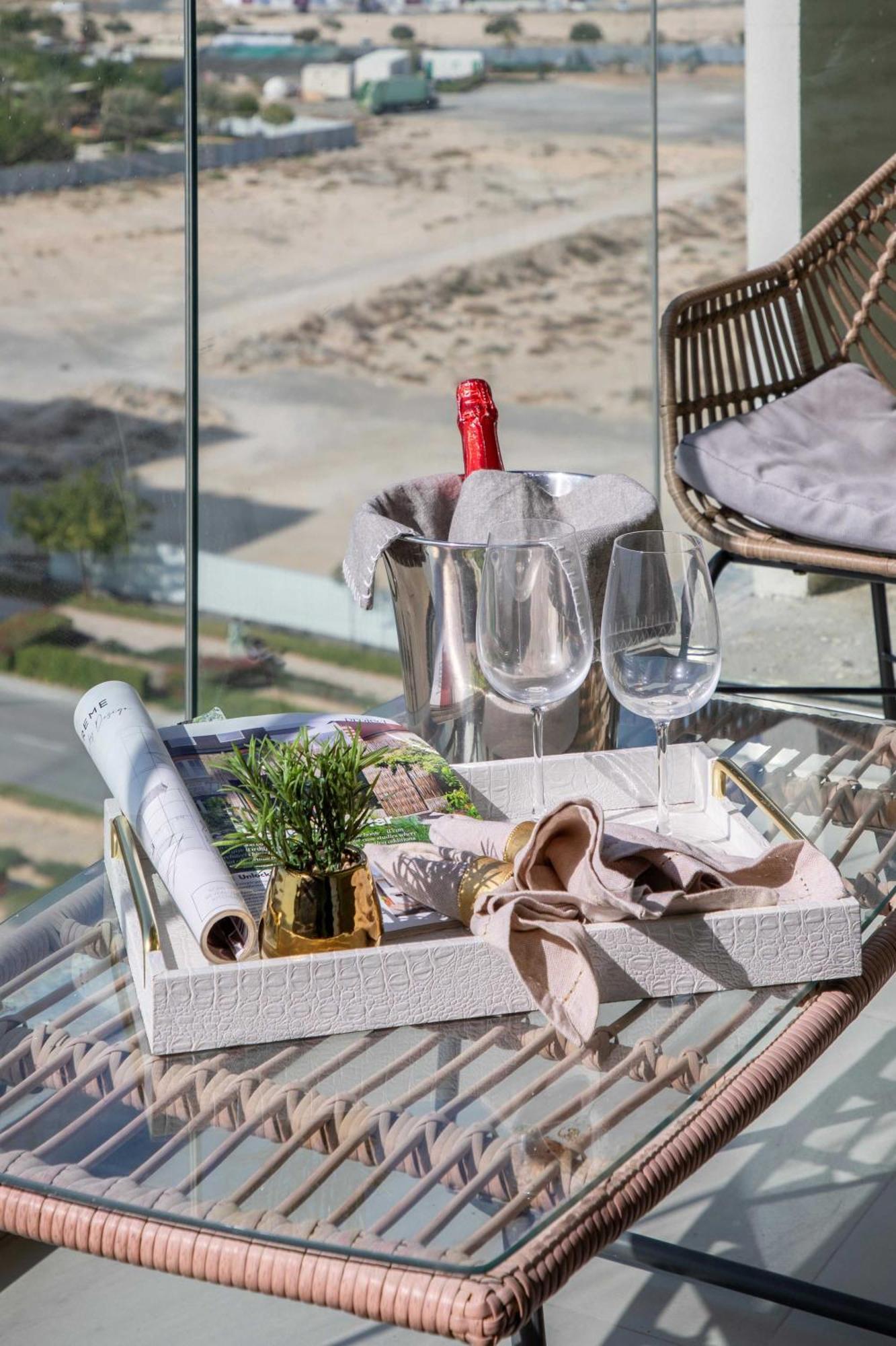 Frank Porter - The Pulse Residences Apartment *